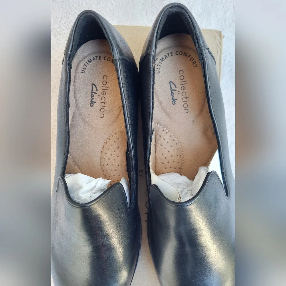 Clarks Trish Black Leather Women's Size 6W Loafers NWT Office Preppy Cottagecore